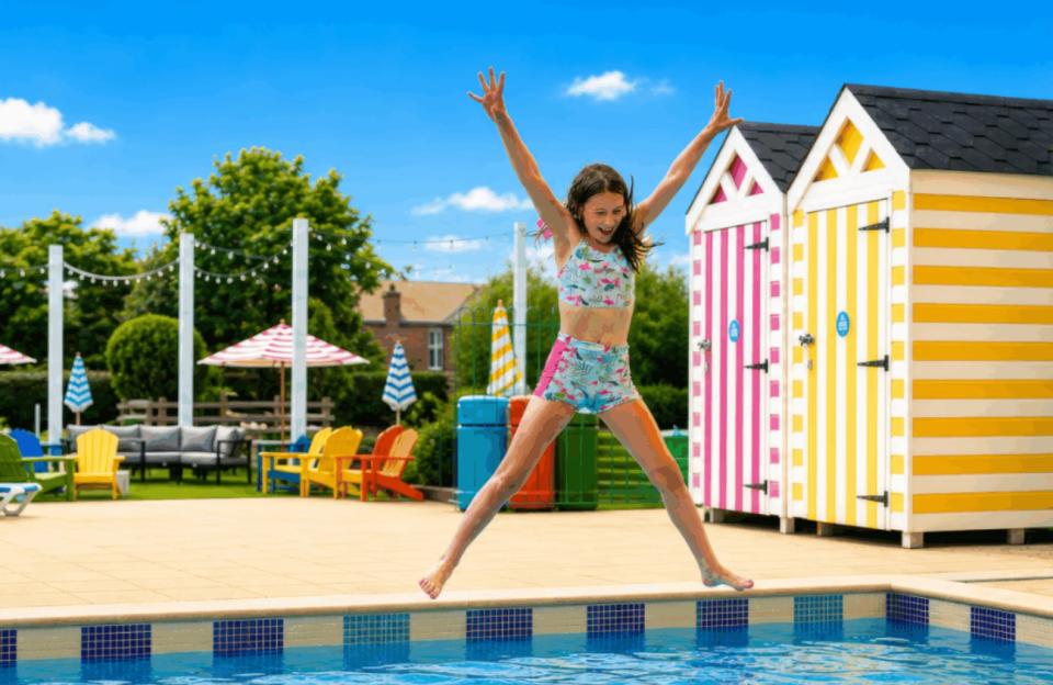 Discover the Upgraded £9.50 Holiday Park: Featuring a Brand New £10M Waterpark and Lido!