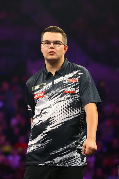 'Darts Star Opens Up About Concerns for Gian van Veen After His Form Plummets Post-Kidney Stone Surgery'