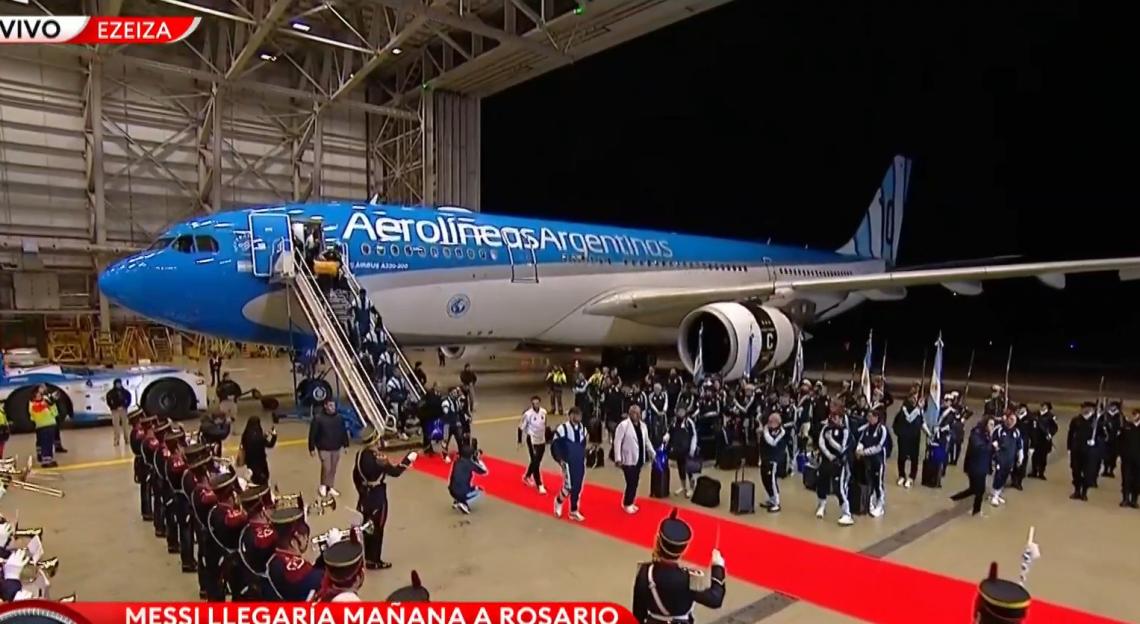 Lionel Messi Absent from Argentina's Return Flight as Heartbroken Team Touches Down in Buenos Aires After World Cup Final Loss