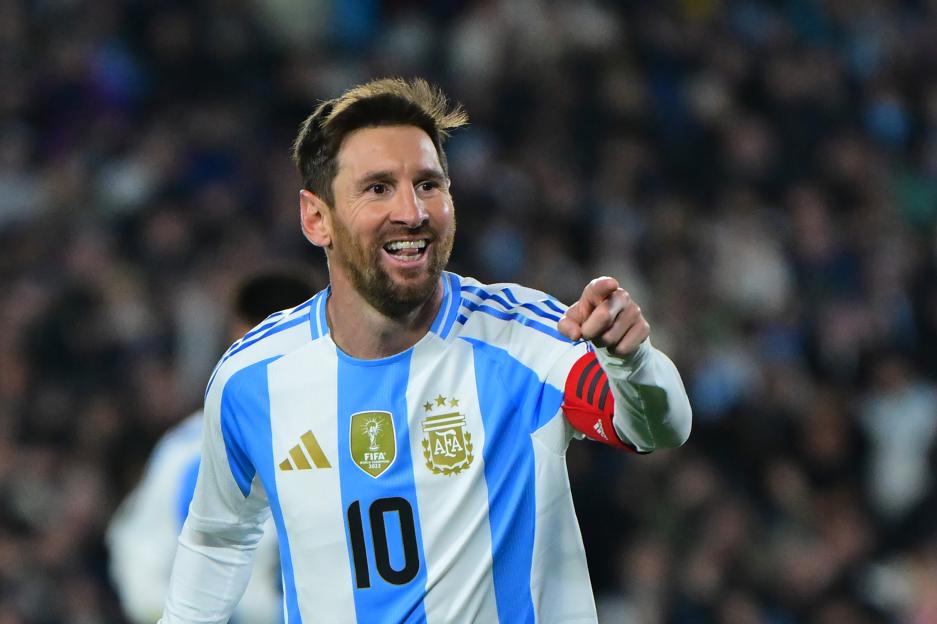'England Emerges as Top Contender to Host Major Lionel Messi Showdown Amidst Iran Conflict Disruptions'