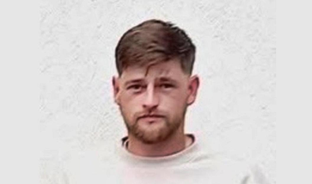 Headshot of Sgt Alex Cairnie, a 30-year-old soldier with mousy brown hair and a beard, who went missing from an Army base.