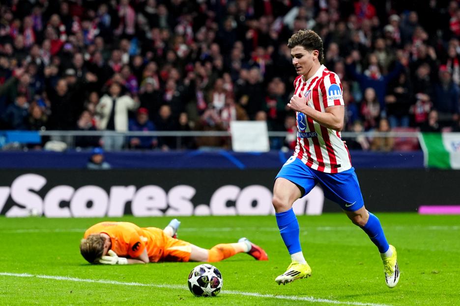 Atletico Madrid Dominates Tottenham 5-2: Kinsky's Nightmare Performance Leaves Igor Tudor Red-Faced in First-Half Blitz