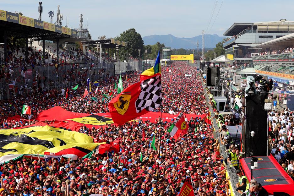 'Experience F1's Ultimate Summer Bash in the Wildest Grand Prix City: 4am Superclubs & £4 Cocktails Await!'