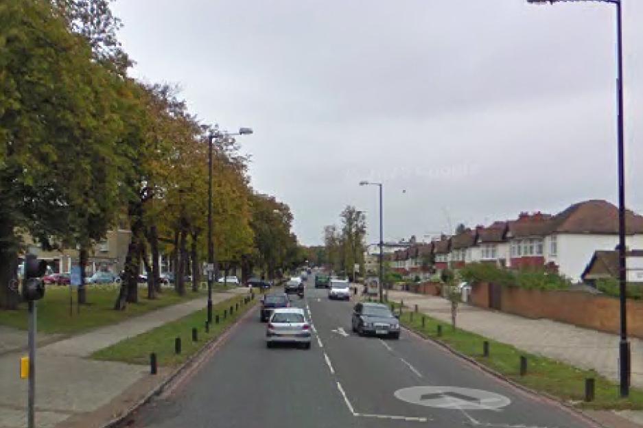 Murder Investigation Underway After Man in His 30s Found Dead with Severe Head Injuries in South London