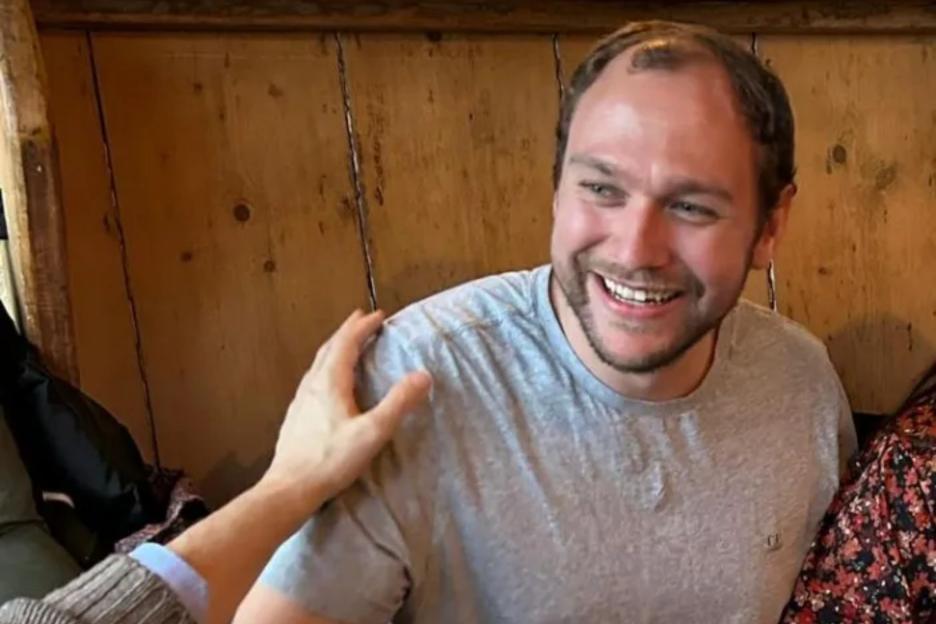Tragic Loss: Remote Island Chef Passes Away Days After Breakup, Community Honors His 'Joyful Spirit'