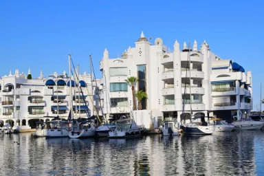 Ex-Hotel Employee Arrested for Poisoning Tourists' Food with Bleach in Disturbing Act of Revenge