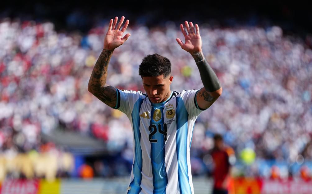 Enzo Fernandez Appeals to Argentina Fans for Forgiveness After World Cup Final Setback Against Spain