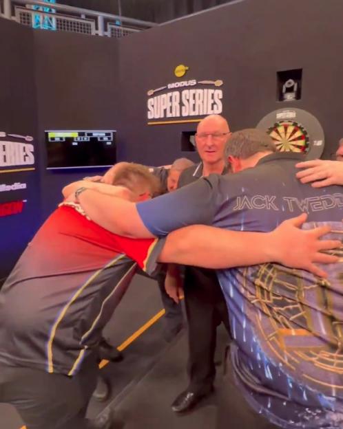 'Darts Sensation Channels Paul Tierney at Modus Super Series, Leaving Chelsea Fans Worrying They're the Punchline'