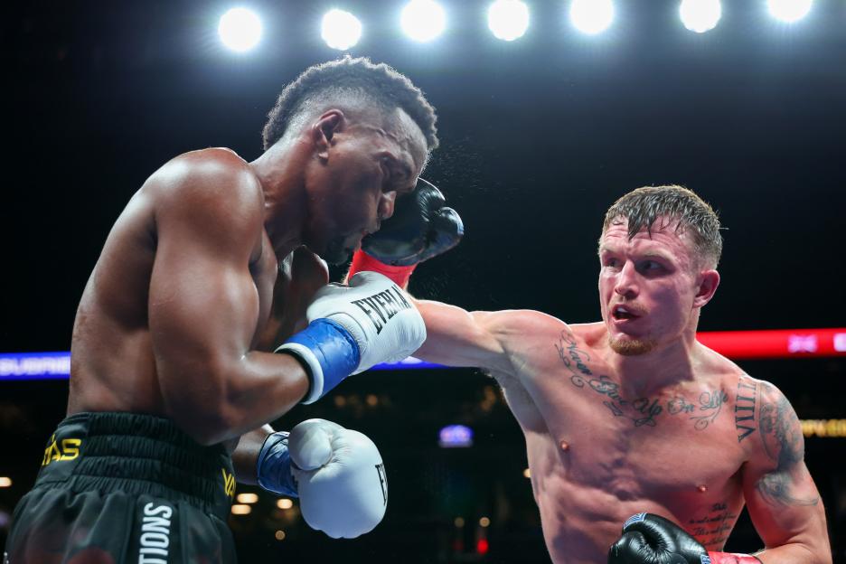 Dalton Smith Delivers Stunning KO to Subriel Matias, Crowned Britain's Newest World Champion – Defying Eddie Hearn's Guidance!