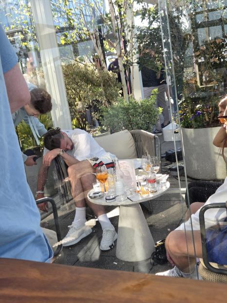 England Star Jack Grealish Spotted Snoozing at Rooftop Bar Following a Fun-Filled Afternoon with Friends!