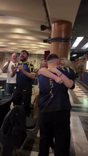 NINTCHDBPICT001049325406