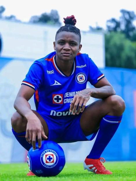 Kanu Joins Mexican Club Cruz Azul Femenil in Exciting Transfer!