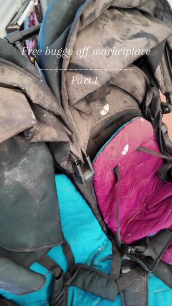 'People Outraged After Facebook User Gifts Mom a Buggy So Dirty It Needs a Pressure Washer!'