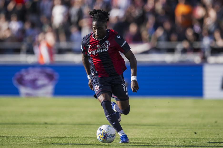 Jonathan Rowe of Bologna FC in action during the Serie A