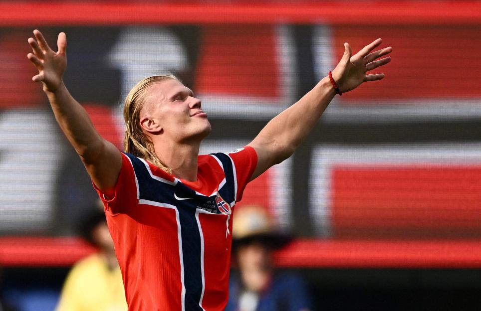 Erling Haaland Sends Brazil's Hottest Fan to Tears with Stunning Performance in World Cup Knockout Match