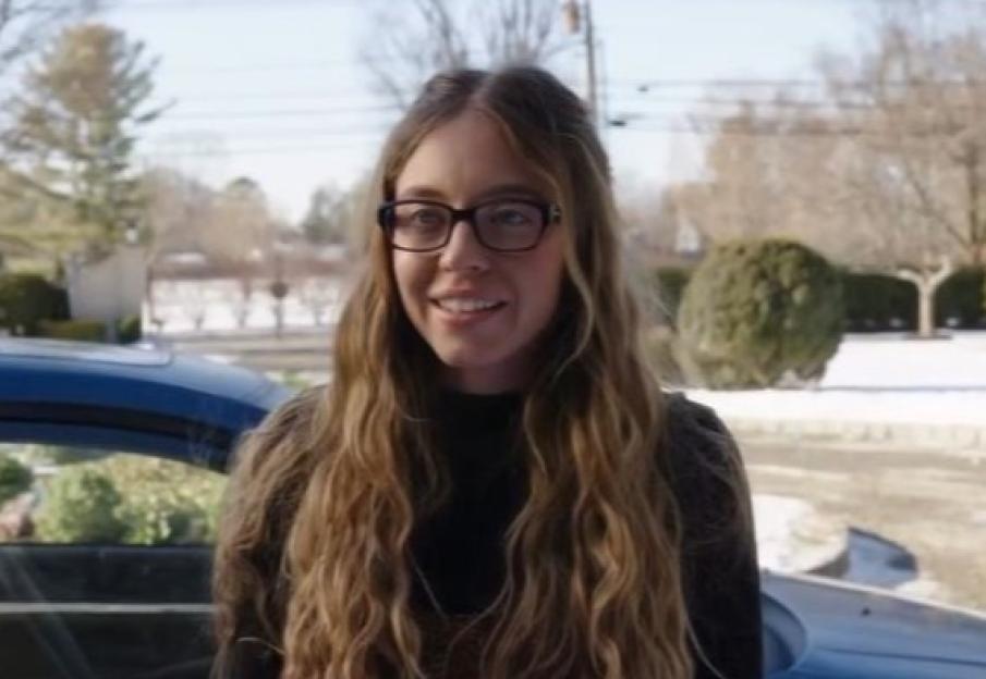 Sydney Sweeney as Millie in The Housemaid.