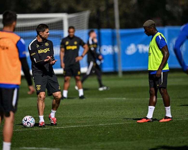 Xabi Alonso, Chelsea's Coach, Shares His Thoughts on Moises Caicedo