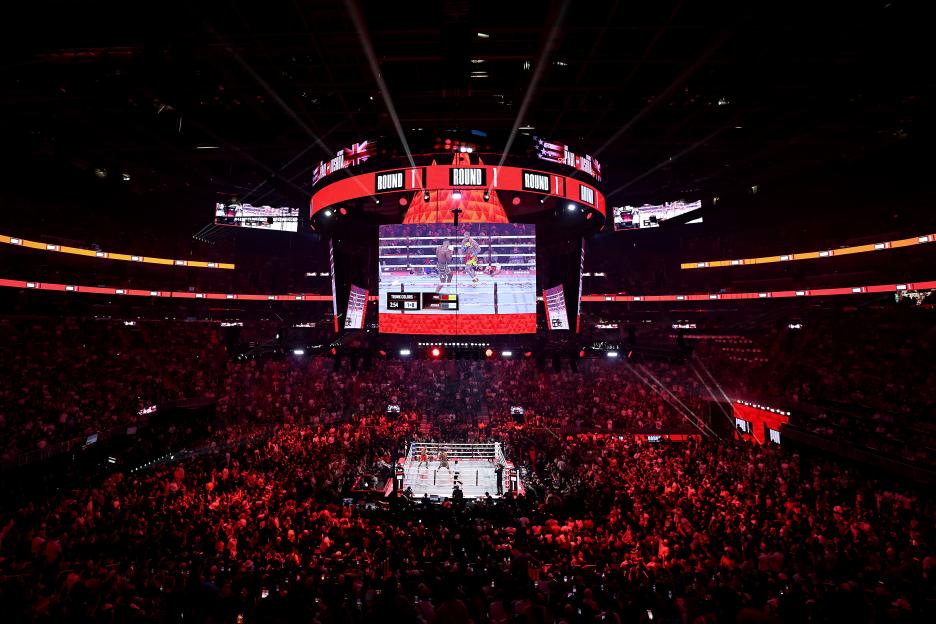 General view of round one during Jake Paul v Anthony Joshua at Kaseya Center.