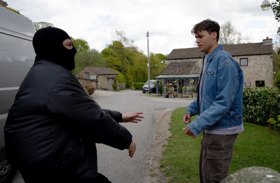 Emmerdale Fans Uncover Identity of Lewis' Kidnapper as Beloved Character Makes a Stunning Return!