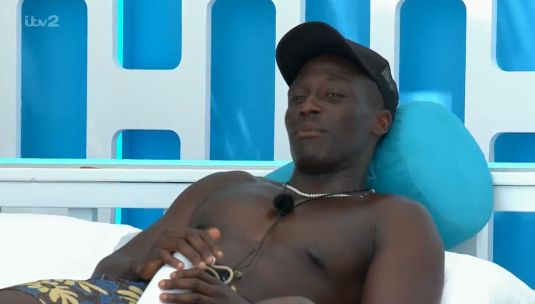 'Love Island Viewers Catch Major Editing Flaw: Mysterious Deodorant Marks Appear—Did You See It?'