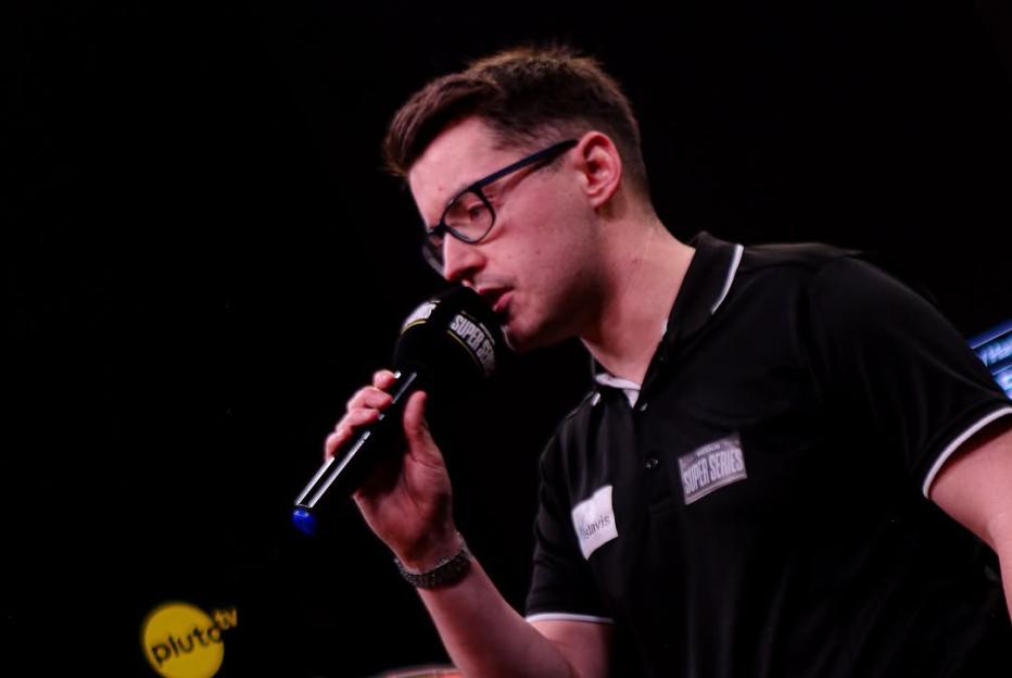 '‘Need a New Nickname!’ – PDC Darts Ref Unamused by Hilarious Star Wars-Themed Introduction'