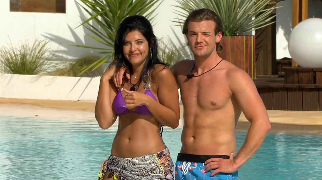 Cara De La Hoyde and Nathan Massey from Love Island, Series 2.