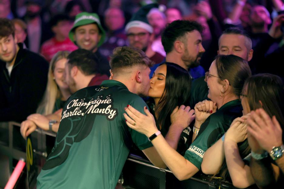 Paddy Power World Darts Championship - Day Seventeen - Alexandra Palace