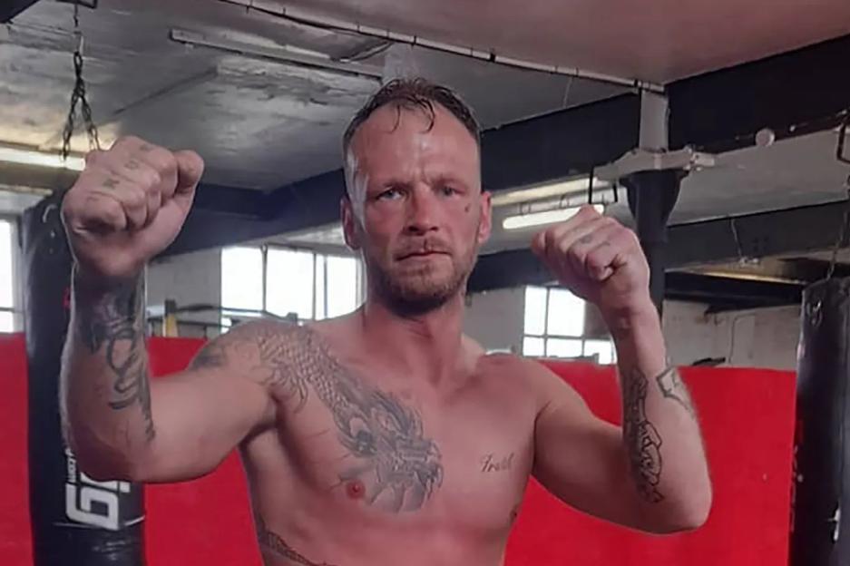 Bareknuckle Boxer Loses Life After Causing Chaos on Holiday Flight