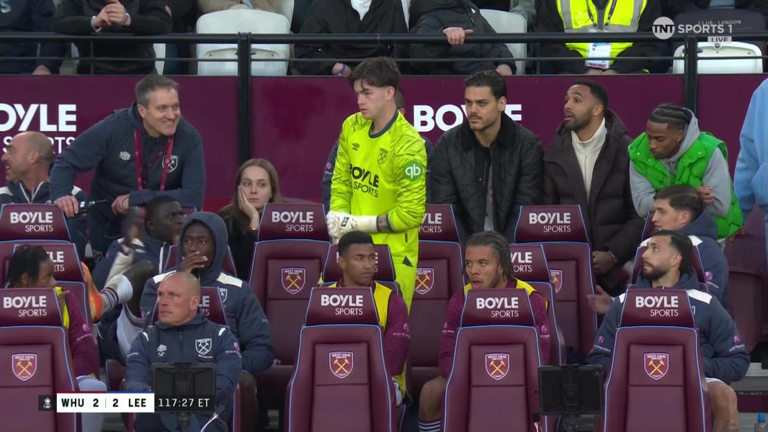 NINTCHDBPICT001071642312