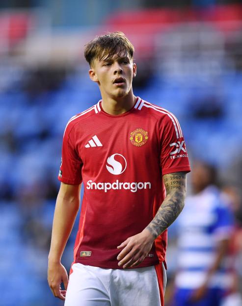 'After 14 Incredible Years, Man Utd Star Bids Heartfelt Farewell to Fans'