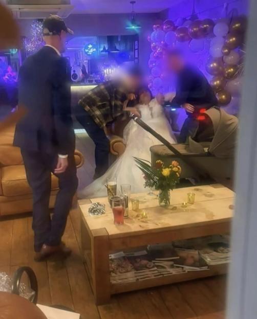 NINTCHDBPICT001073692378