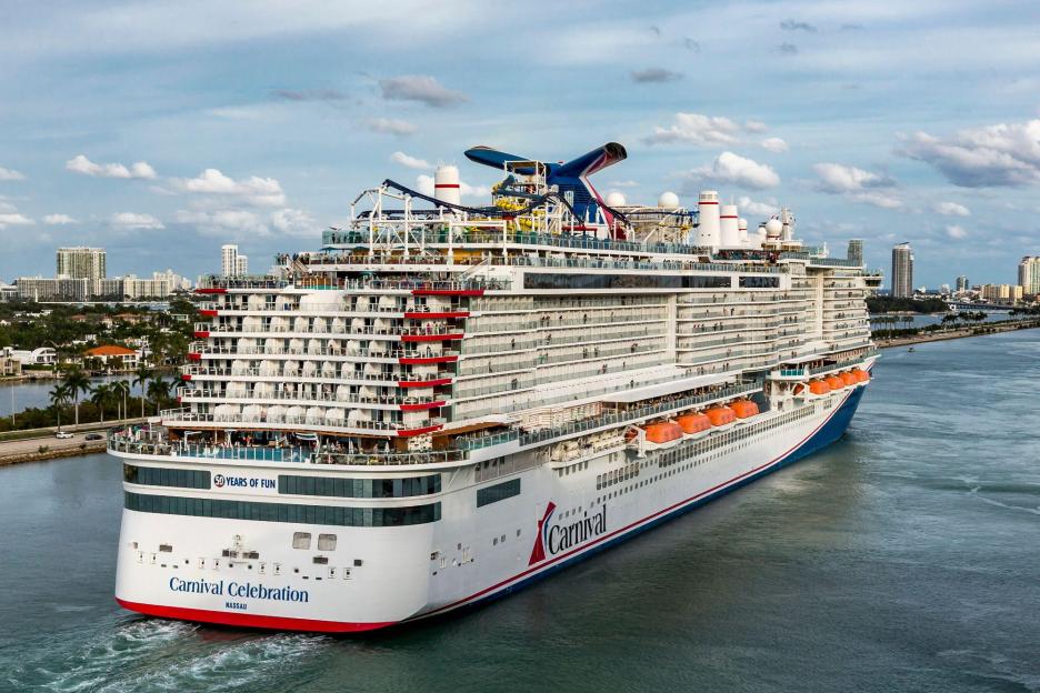 Tragic Accident: Elderly Cruise Passenger Falls Off Pier After Losing Control of Mobility Scooter on Dream Island