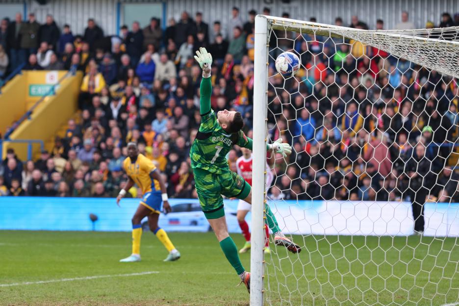 Arsenal Player Ratings: Max Dowman Makes History with Stellar Performance, While Two First-Team Stars Struggle with 4/10 Against Mansfield