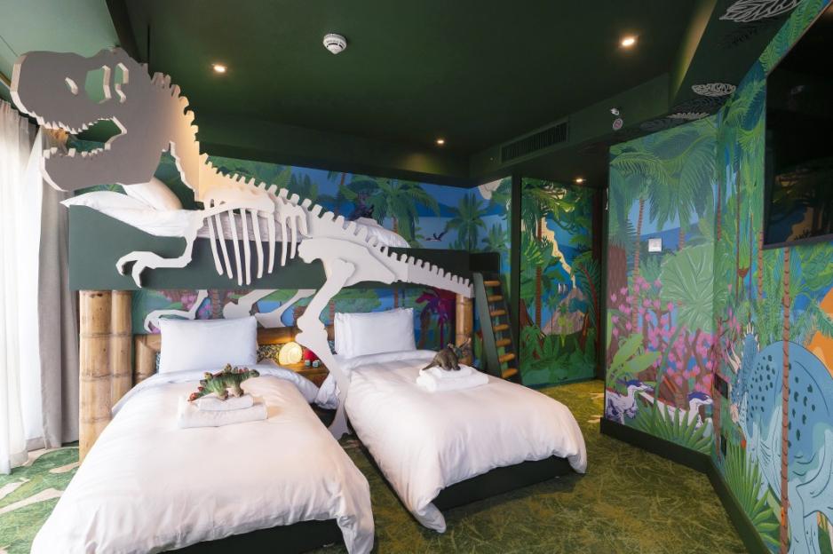 Dinosaurs Reign Supreme on Kids' Ultimate Time-Travel Wish List, Study Shows