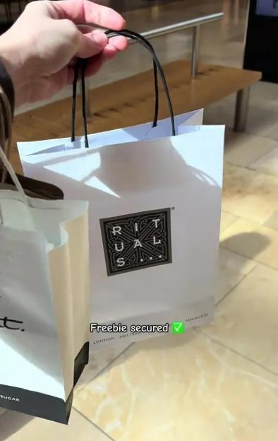 NINTCHDBPICT001067257127