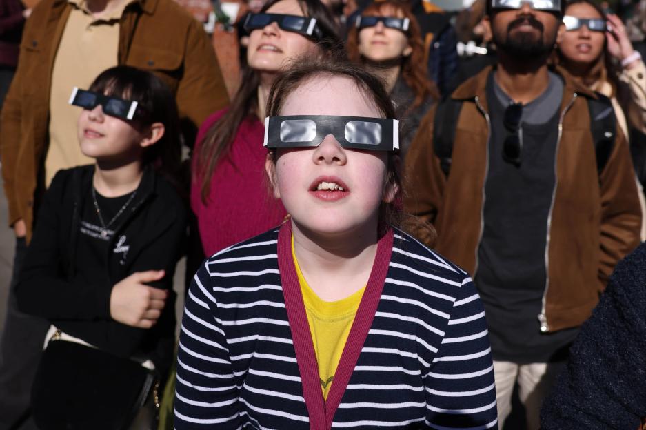 Discover the Top 8 UK Cities for Spectacular ‘90% Coverage’ of Tomorrow's Solar Eclipse!