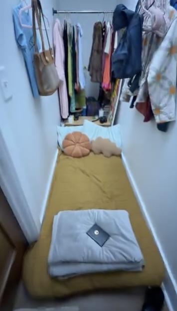 'I Cut My Monthly Expenses by £1,130 Living in a 77 Sq Ft Cupboard: Just Enough Space for a Mattress and a Minimalist Lifestyle!'