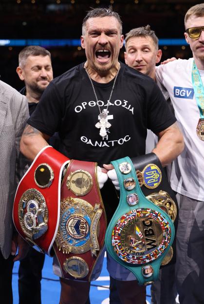 Oleksandr Usyk Steps Down as Heavyweight Champion; British Fighter Set to Claim Title