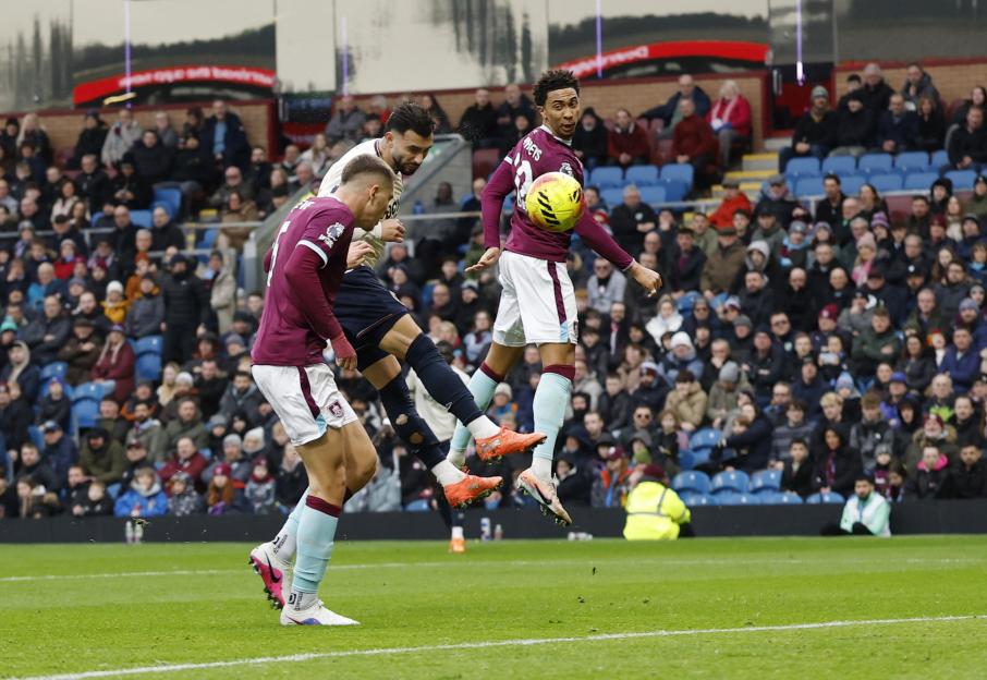 Premier League - Burnley v West Ham United