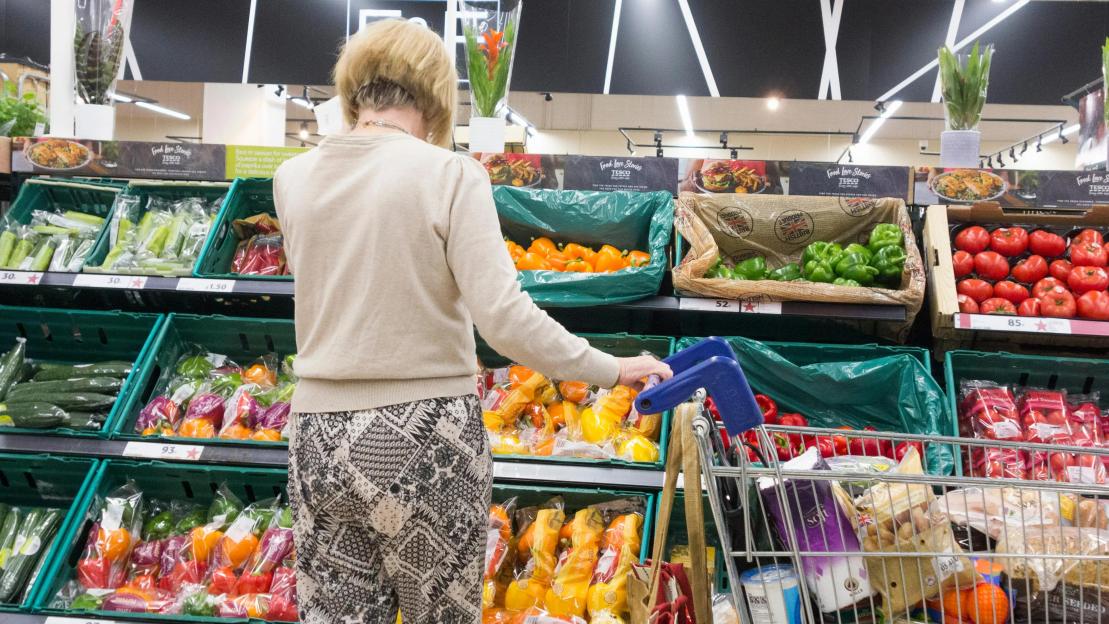 Urgent Recall: Salmonella Contamination Prompts Tesco, Asda, Morrisons, and Sainsbury's to Pull Apples and Kiwis Off Shelves