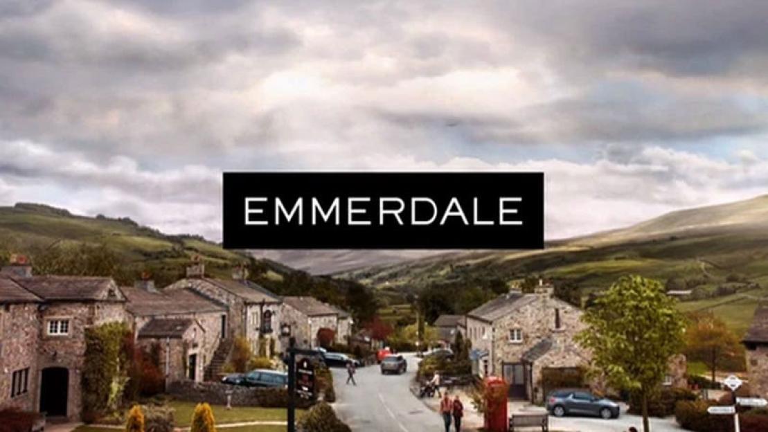 Emmerdale star unleashes sweary online rant at ‘backlash’ to joining rival soap Coronation Street