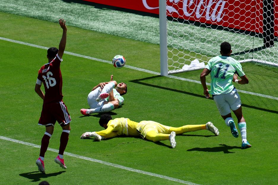 'VAR Drama: ITV Pundit and Viewers Stunned by 'Clear Offside' Missed in Switzerland vs. Qatar Match'