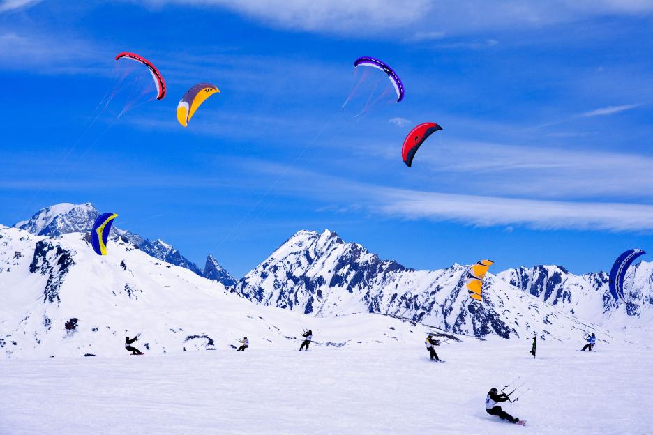 Snowkiters in the France snowkite championship at Col du Petit Saint.
