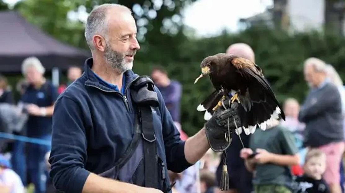 Family Birds of Prey Event Canceled Amid Controversy with Activist Groups