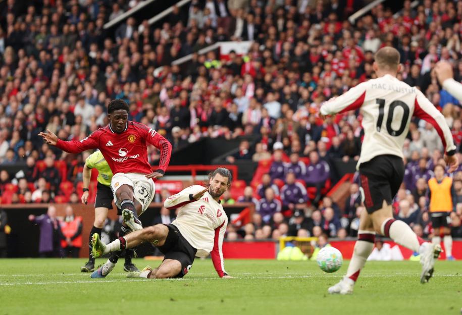 Premier League - Manchester United v Liverpool