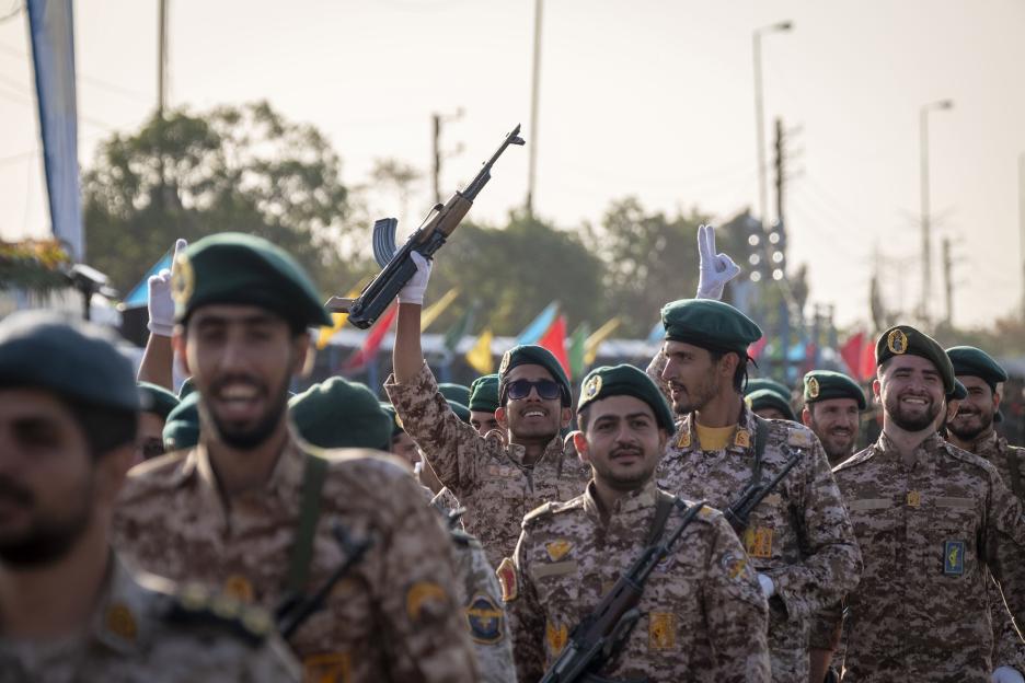 Iran-Parade-Basij-and-IRGC
