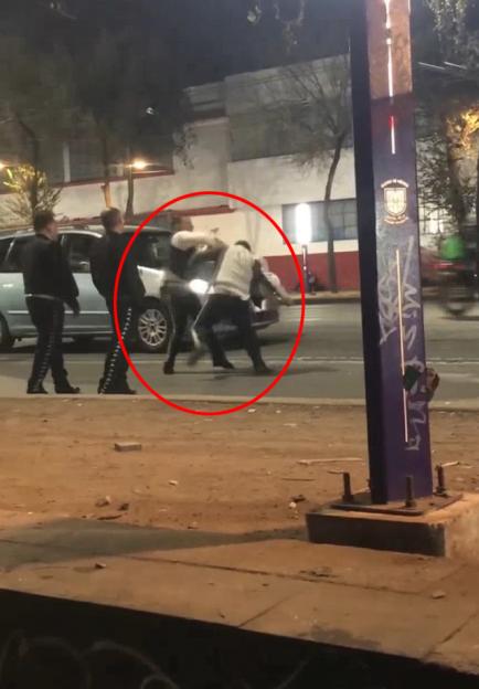VIDEO: Rival mariachi musicians brawl in street