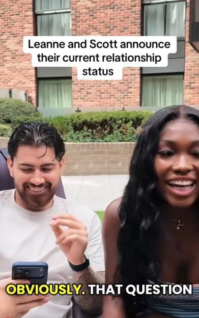 Leanne and Scott announce their relationship status.