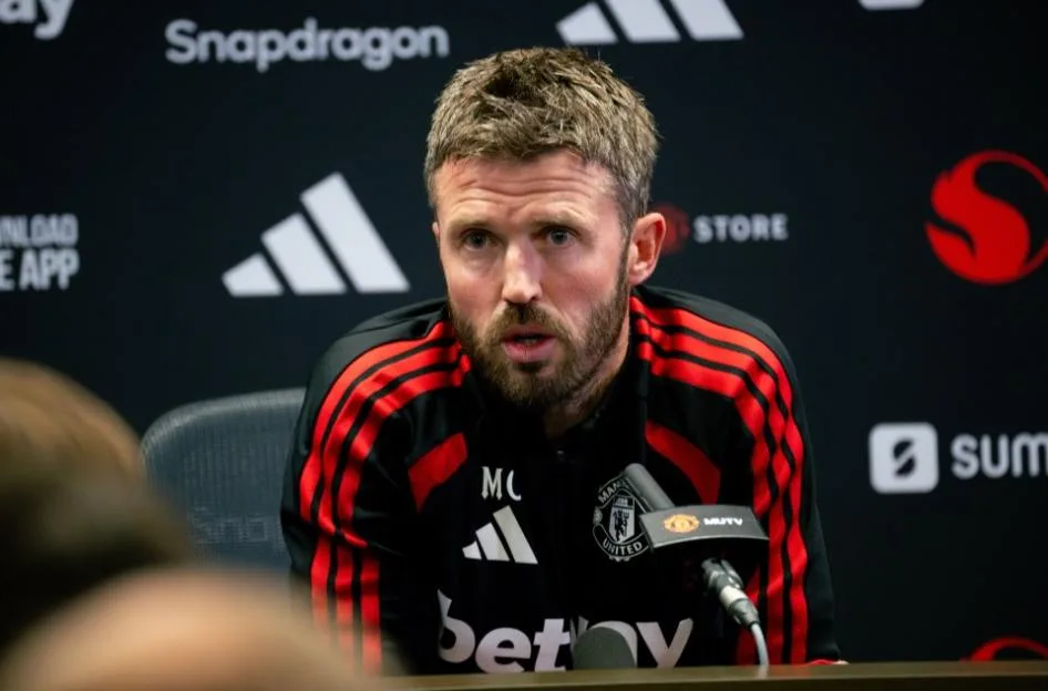 Manchester United Training and Press Conference