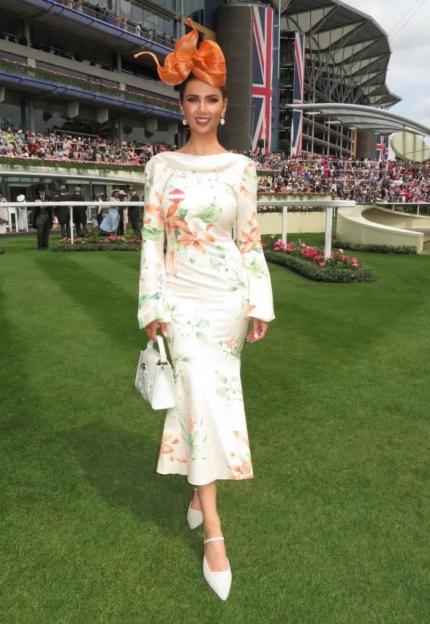 Kate Tracey Dazzles in Strapless Dress at Royal Ascot Ladies Day, Fans Rave ‘You Look Incredible’